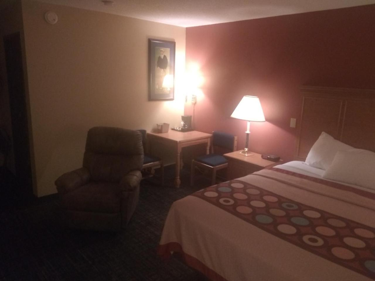 Hotel Super 8 By Wyndham Baxter/Brainerd Area Extérieur photo